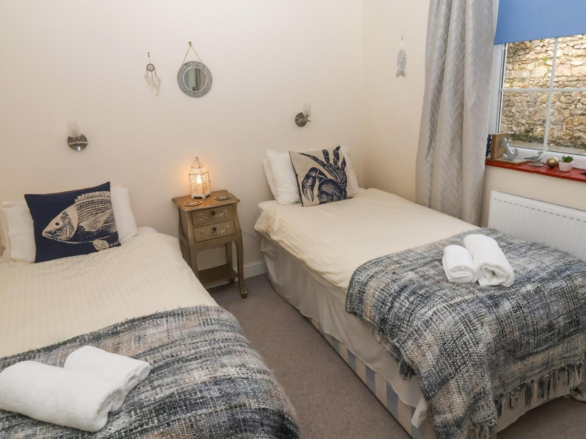 Lyme Views Apartment Lyme Regis Bagian luar foto